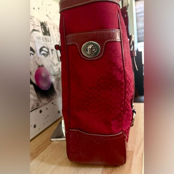 COACH F12345 Vintage Gallery Tote Classic Mini “C” Jacquard w/Patent Trim. - Picture 5 of 10